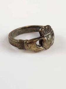 lot 156 image: Solvar Ireland Claddagh Ring Sterling Silver