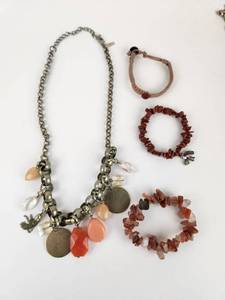 lot 211 image: Lot of 4 Beaded Bracelets with Chain Necklace Red Stone Charms