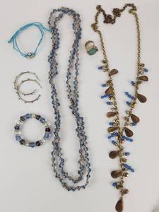 lot 212 image: Jewelry Lot Necklaces Bracelets Earrings