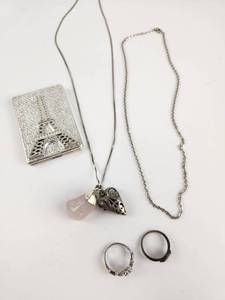 lot 232 image: Fashion Jewelry Lot Rings Necklace Pendant Compact 5 Pieces