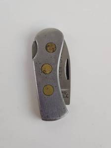 lot 251 image: Vintage Mini Big Ben Folding Pocket Knife Valor USA