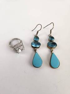 lot 256 image: Turquoise and Blue Stone Dangle Earrings and Ring Set