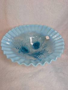 lot 525 image: Blue and Clear Glass Footed Compote Bowl with Floral Motif
