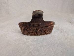 lot 1005 image: Vintage Coca-Cola Bottle Opener Wall Mount Cast Metal