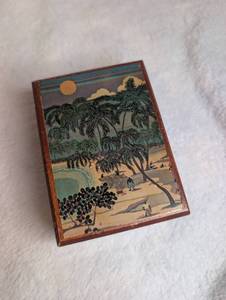 lot 1013 image: Hand-Crafted Jamaica Box with Tropical Landscape Artwork