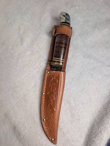 lot 1204 image: Swedish fixed blade knife with leather sheath