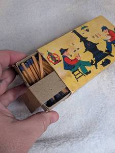 lot 1506 image: Vintage Ohio Match Co. Ohio Blue Tip Matches Country Store Box 1955