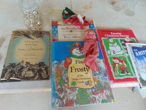lot 3754 image: Hand puppet, Christmas books