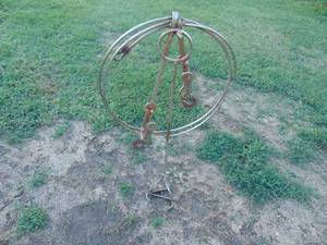 lot 3787 image: Branding iron with spurs yard decor