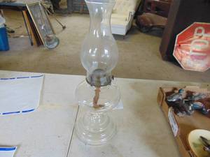 lot 3793 image: Kerosene lamp