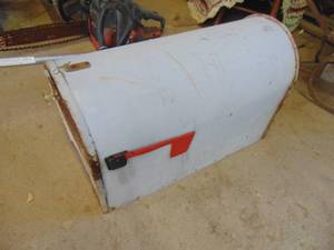lot 3800 image: Large metal mailbox