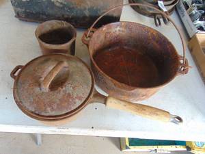 lot 3820 image: Cast iron pans