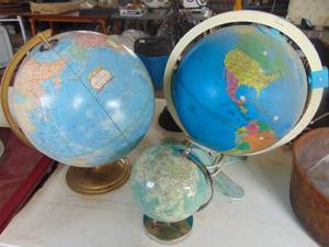 lot 3826 image: Globes