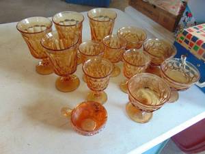 lot 3841 image: Nice green glass