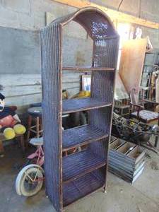 lot 3844 image: Wicker shelf