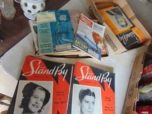 lot 3850 image: Old magazines