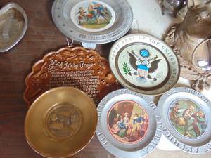 lot 3854 image: Collector plates
