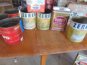 lot 3865 image: Metal Cans Oil - Coolant