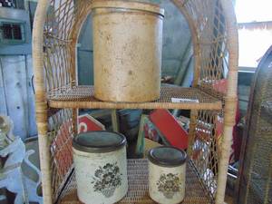 lot 3869 image: 3 Piece Nesting Container Set -