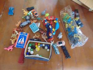 lot 3874 image: Selection of Marbles - Childrens Toys