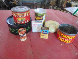lot 3883 image: Collectible tins - Santa Fe