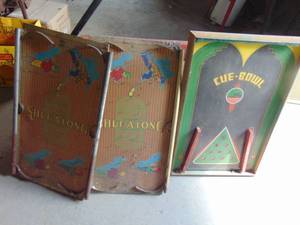 lot 3897 image: Primitive games - great wall decor