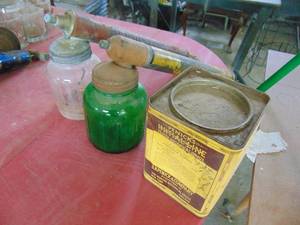 lot 3901 image: Hand sprayers