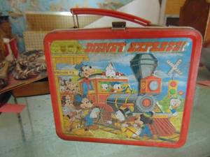 lot 3464 image: Disney Express - Lunchbox - Metal