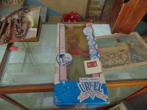 lot 3469 image: Urkel Doll - In Box