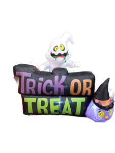 lot 9173 image: Inflatable Halloween Trick or Treat Banner with Ghost and Cat Decoration Set