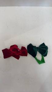 lot 10747 image: 2 Velvet Ribbon Bows Red and Dark Green