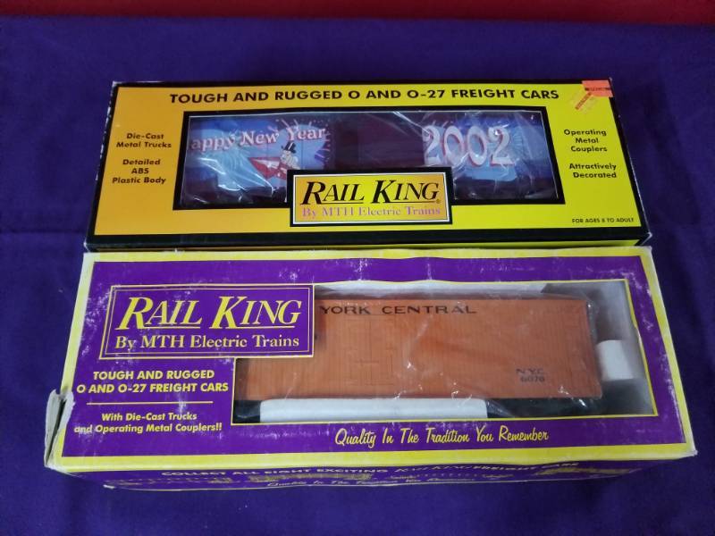 lot 2404 image: Rail King O & O-27 Freight Cars (2)