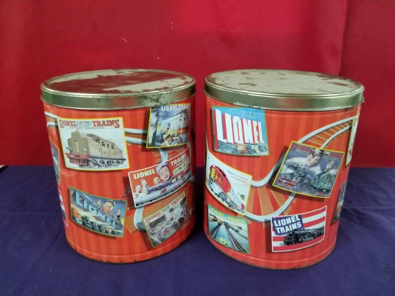 lot 2408 image: Two Lionel Train Tins