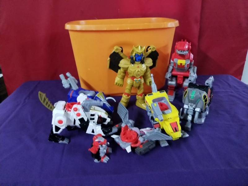 lot 2378 image: Tote Full of Transformer Toys