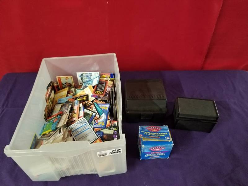 lot 2426 image: Lot of Sports Collectible Trading Cards