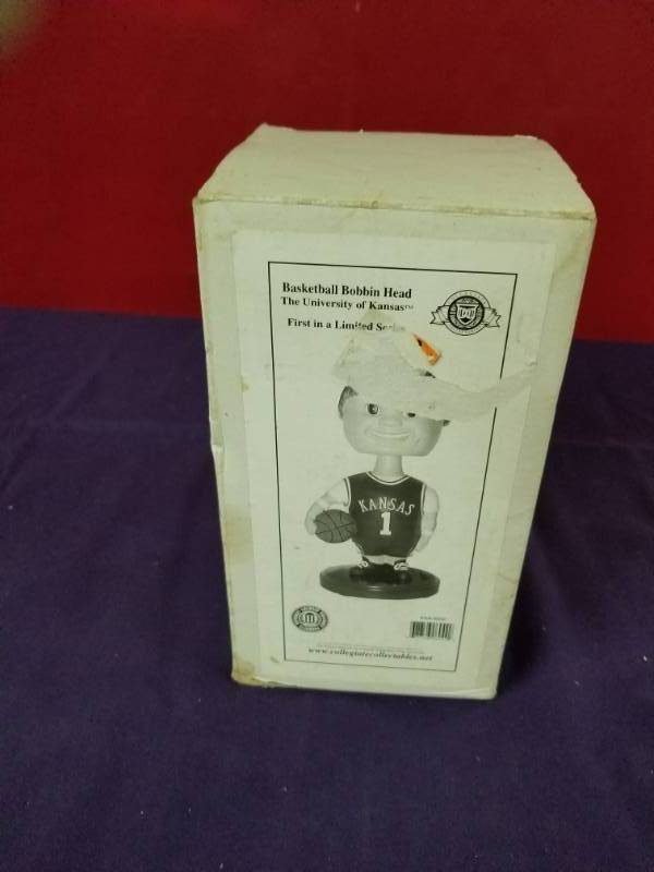 lot 2428 image: Basketball Bobbin Head 1st in a Series KU