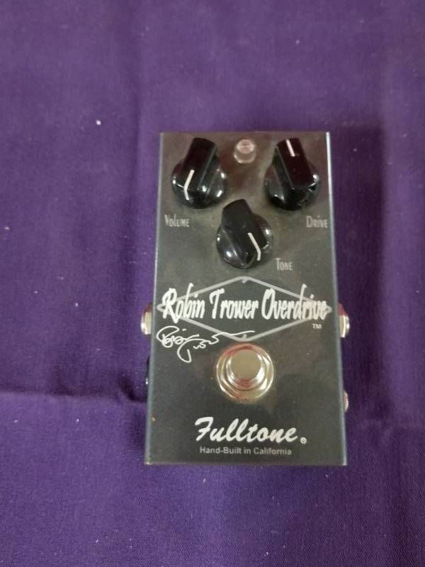 lot 2453 image: Fulltone Robin Trower Overdrive