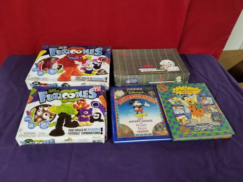 lot 2458 image: Animation Books and other Misc