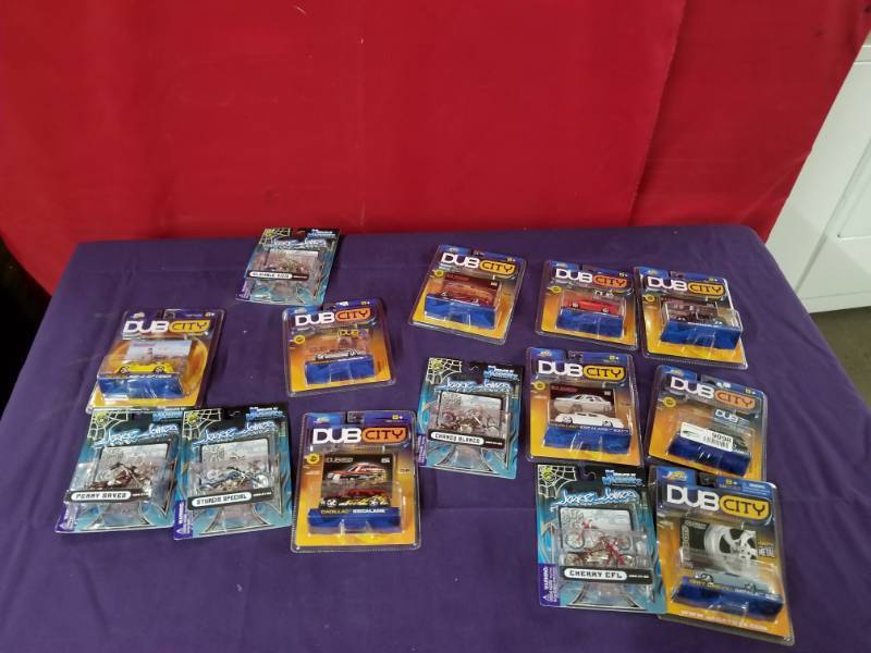 lot 2420 image: Lot of Various Dub City Cars