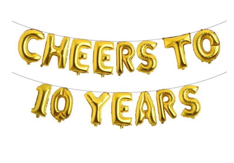 lot 8936 image: Multicolor Cheers to 10 Years Balloon Banner,10th BirthdayWedding Anniversary Party Decorations Bunting Sign Backdrops (CHEERS TO 10 YEARS) Gold