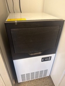 lot 10088 image: Unused Land Honor 50 Lbs Ice Maker (LHR-KN50)