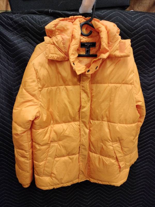 lot 59475 image: orange Forever 21 hooded puffer jacket - M