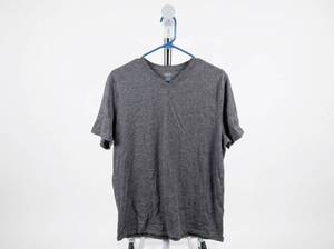 lot 25723 image: Highland V-Neck Short Sleeve T-Shirt Size L