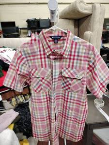 lot 25748 image: Rocawear short-sleeve button-up shirt featuring a red, white, and beige plaid pattern - XL