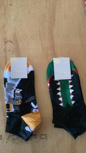 lot 175 image: 2 Pairs Novelty Socks with Patterned Design shark womens