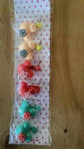 lot 197 image: mouse Hair Clips Set 6 Pieces Assorted Styles