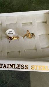 lot 255 image: 2 Butterfly Rings Stainless Steel size 8 gold tone