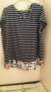 lot 271 image: Striped Short Sleeve T-Shirt with Floral Hem Detail black white strip both 3x preloved