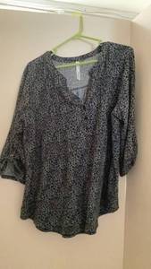 lot 277 image: Womens 34 Sleeve Patterned Top and a brown coverup both size 1x preloved.