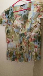lot 290 image: Womens Clothing Lot 2 Items Floral Top large size 14 Worthington Gray Pants preloved